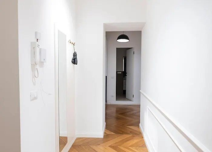 Stunning 1br, 2bath In The Heart Of 6c Apartment Rom