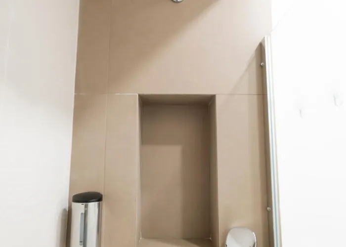 Stunning 1br, 2bath In The Heart Of 6c Apartment